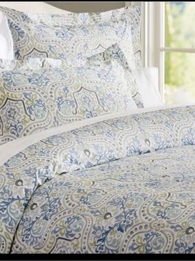 Pottery Barn Full Queen Jessie Duvet NWOT